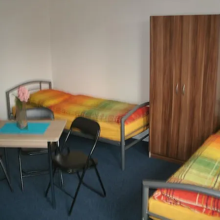Gaestehaus Am - Monteurzimmer מלון דירות גוסלר